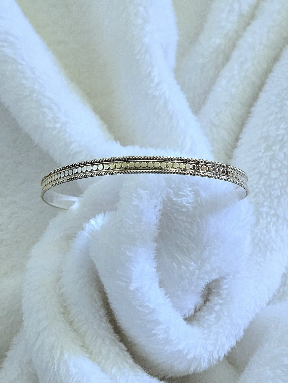 Anna Beck Thin Bangle Bracelet - Silver🤍 With Gold💛 Dots•••